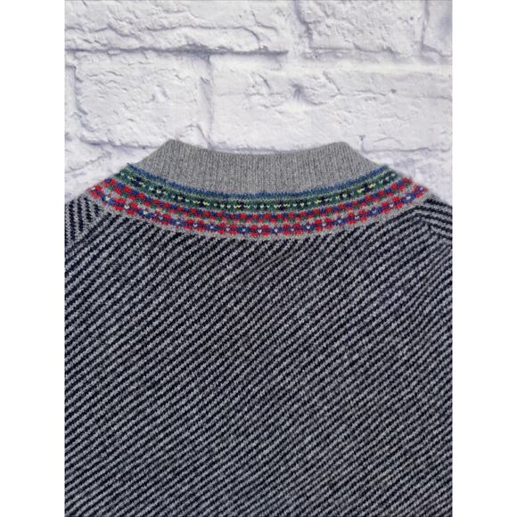 Brooks Brothers Men’s 100% Lambs Wool Multi Color V Neck Sweater Size XL - Picture 7 of 8